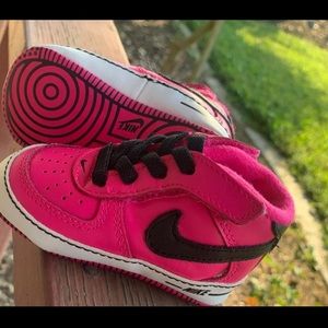Baby Hit Pink Nike’s